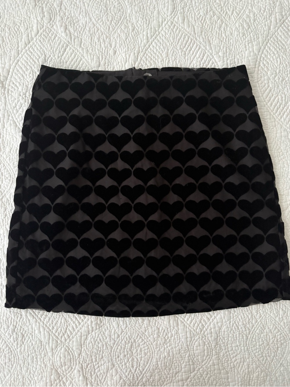 NWT cupcakes & cashmere Black Velvet Heart-Pattern Mini Skirt size 4